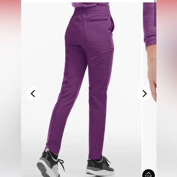 MOVEMENT ⭐️ butter soft  scrub set - Picture 5 of 14